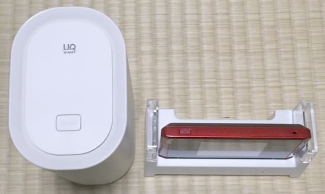 WiMAX HOME 01実物とWX05の上部デザインを比較