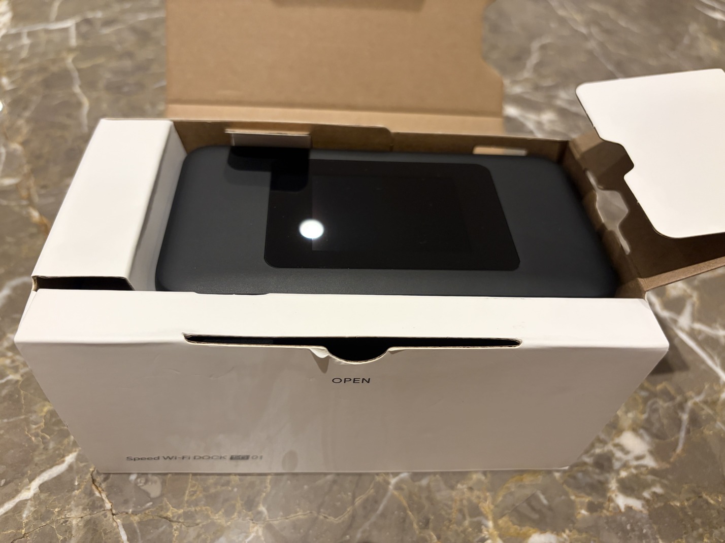 WiMAX_本体_SpeedWi-FiDOCK5G01